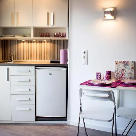 Beach Studio Apartment *